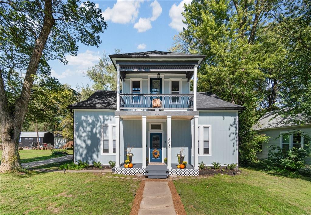 304 W Royle Street — photo
