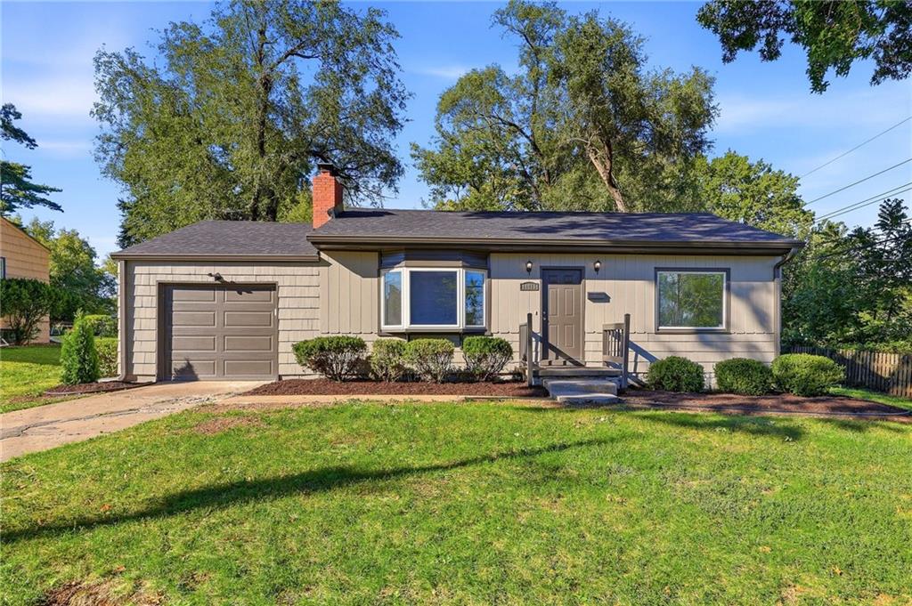 11216 W 61st Place — photo