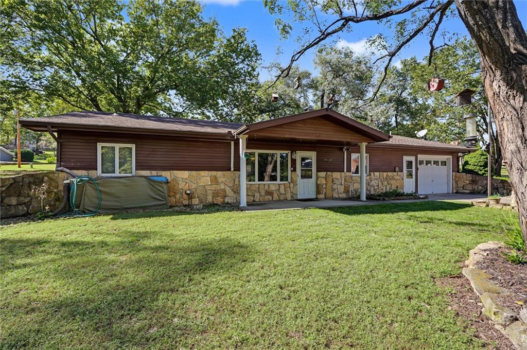 426 Halderman Street, Lecompton, KS 66050 — photo 3