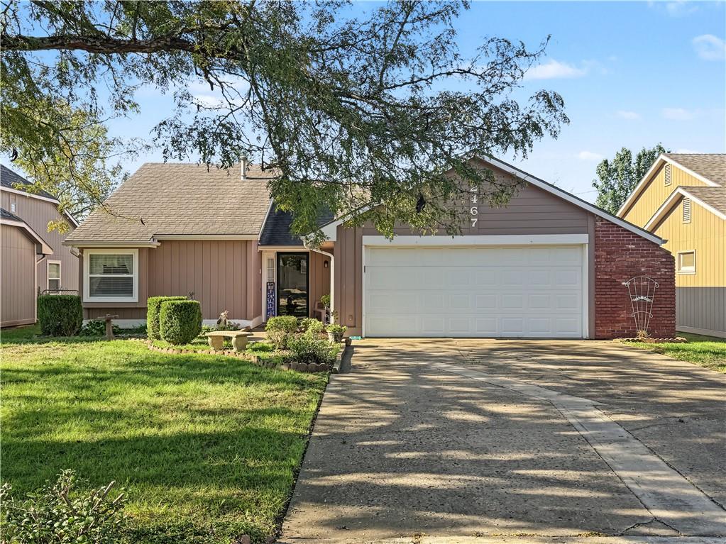 2467 Brookside Drive — photo