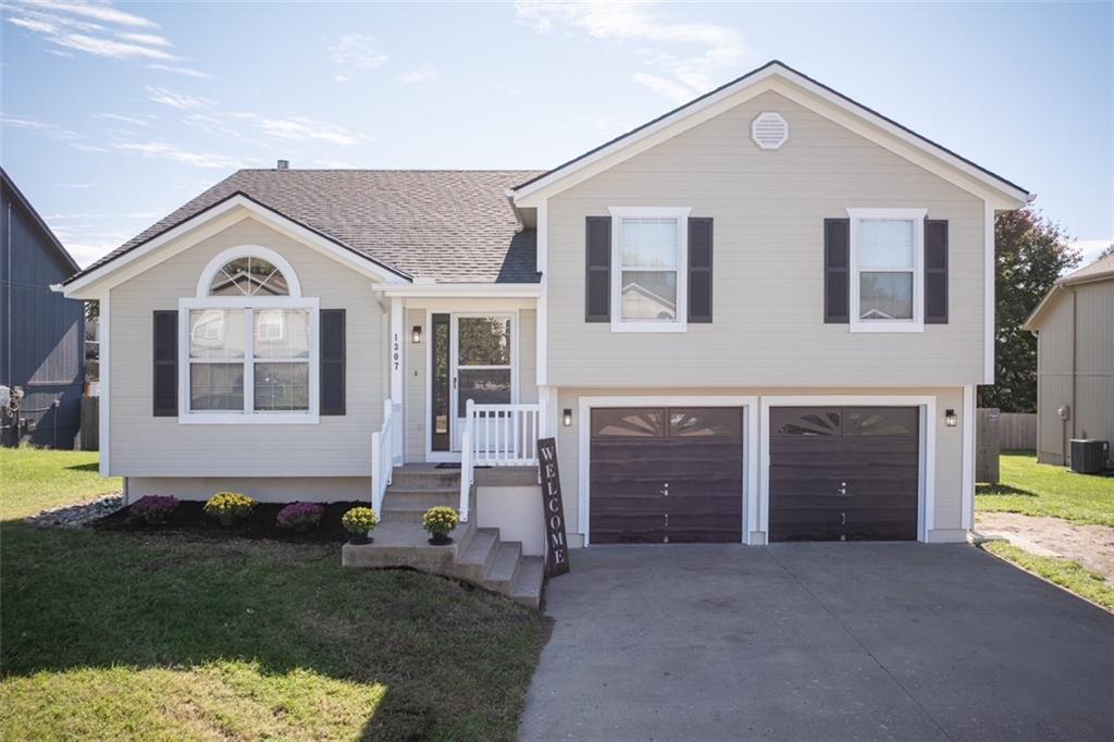 1307 Willow Drive — photo