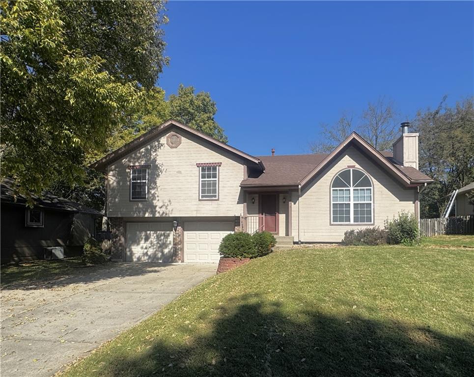 1211 SW Hillcrest Drive — photo