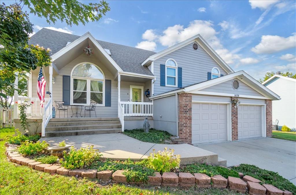 1628 NE Auburn Drive — photo