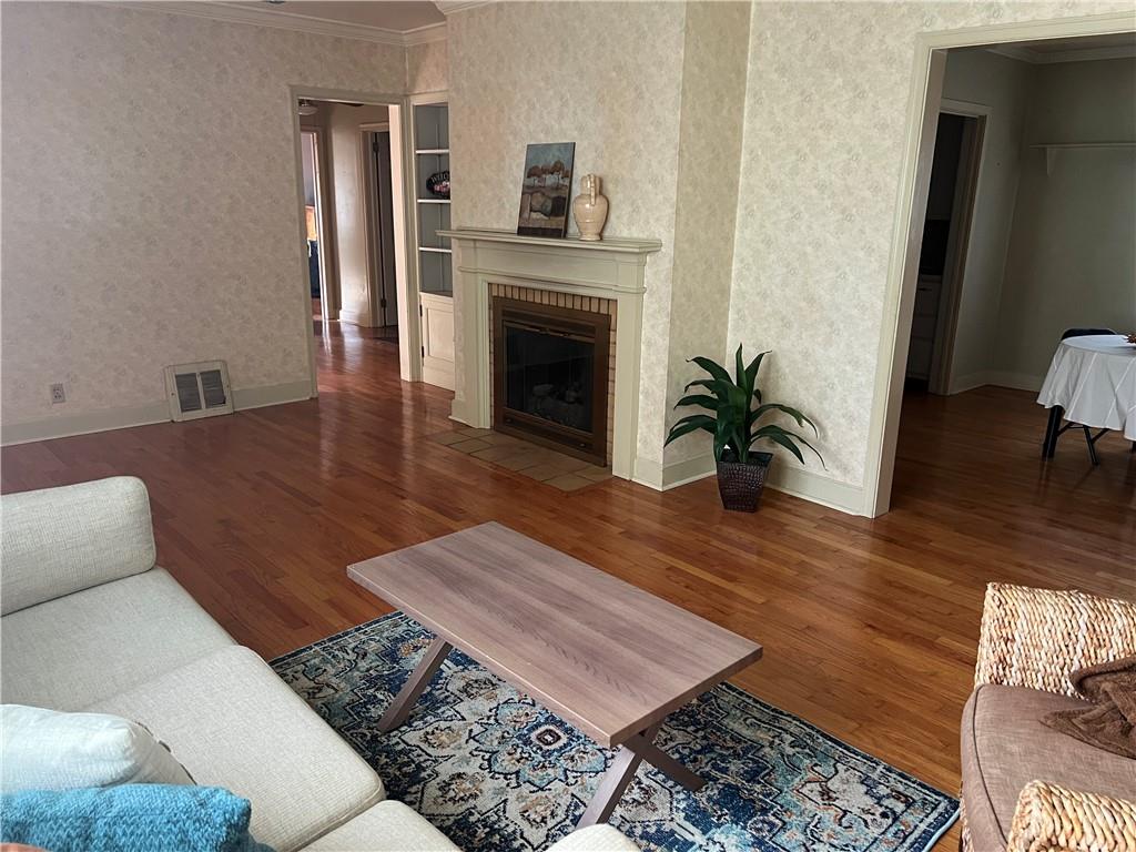 414 E Lexington Street — photo