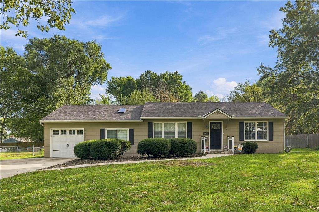 6419 Bluejacket Street — photo