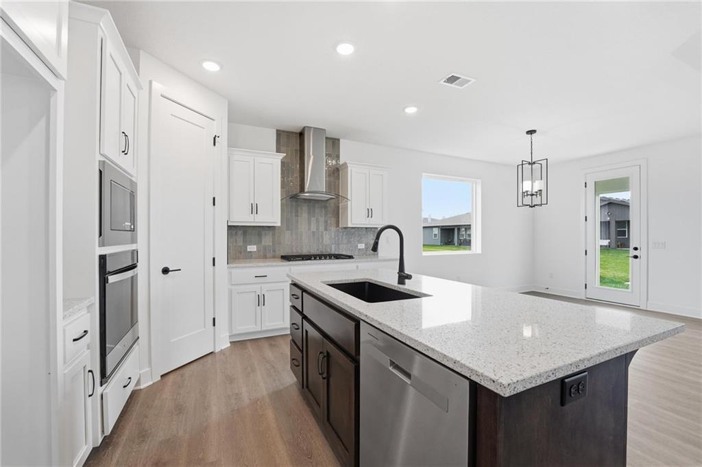 17698 Jubilee Street — photo