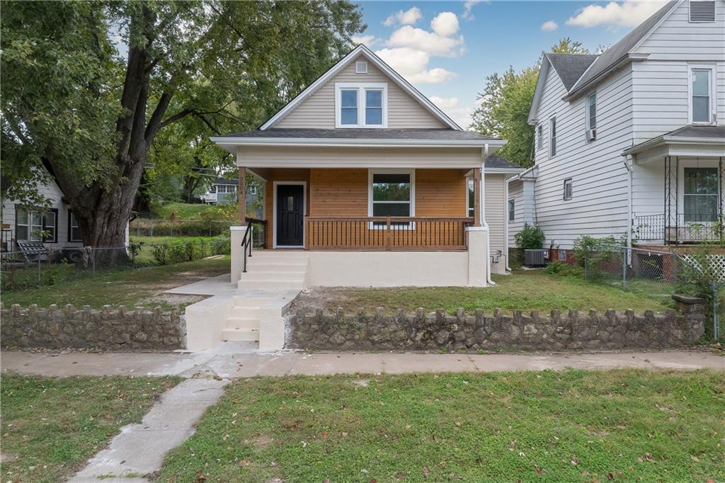 3004 Olive Street — photo