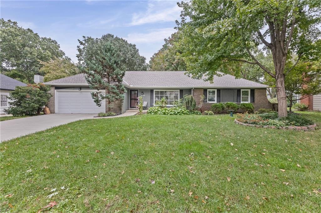 6527 Maple Drive — photo