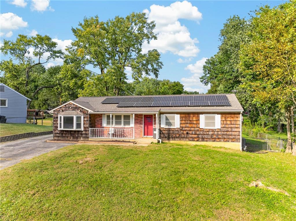 1300 NE Shady Lane Drive — photo