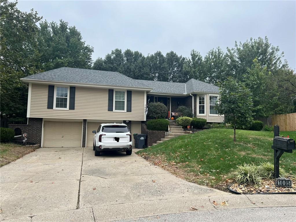 1005 SW Hiawatha Drive — photo