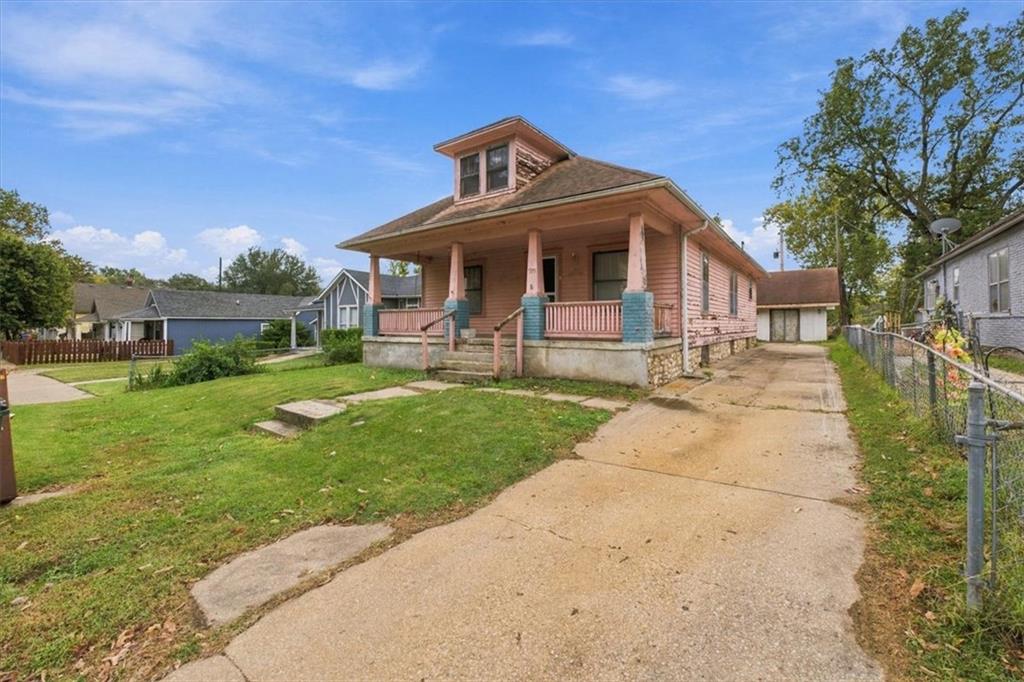 925 Pottawatomie Street — photo