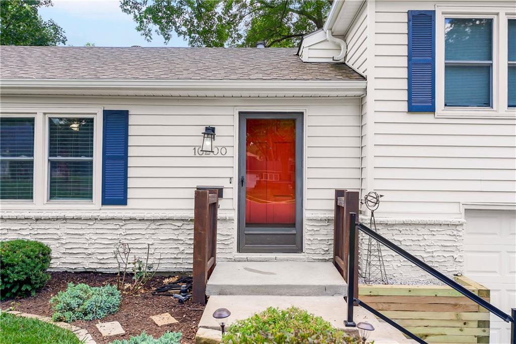 10200 Outlook Drive — photo