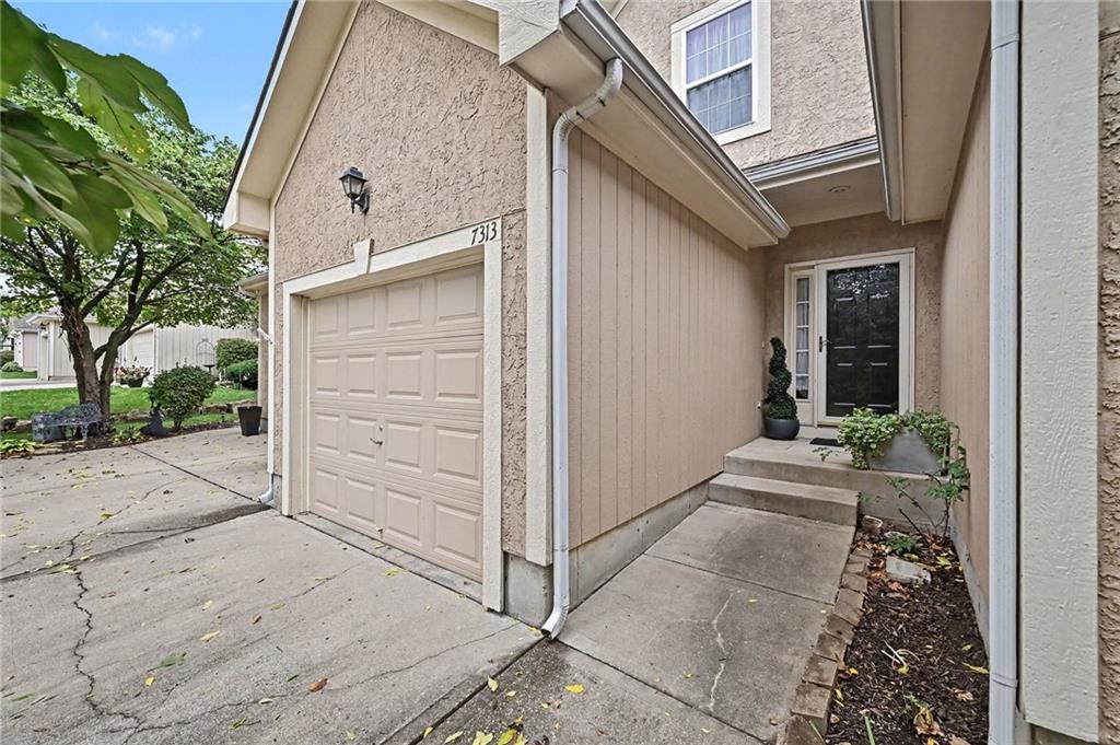 7313 McCoy Street — photo