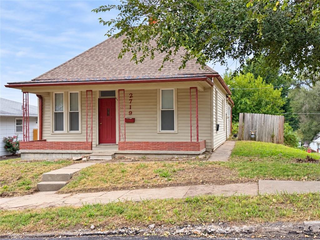 2719 Doniphan Avenue — photo