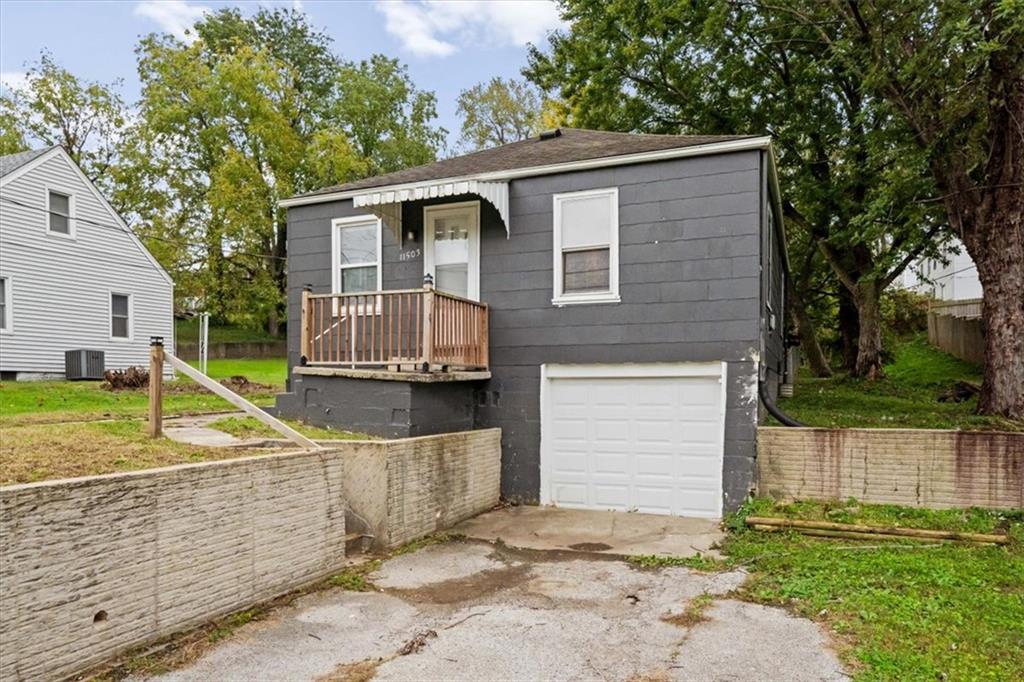 11503 Hackett Street — photo
