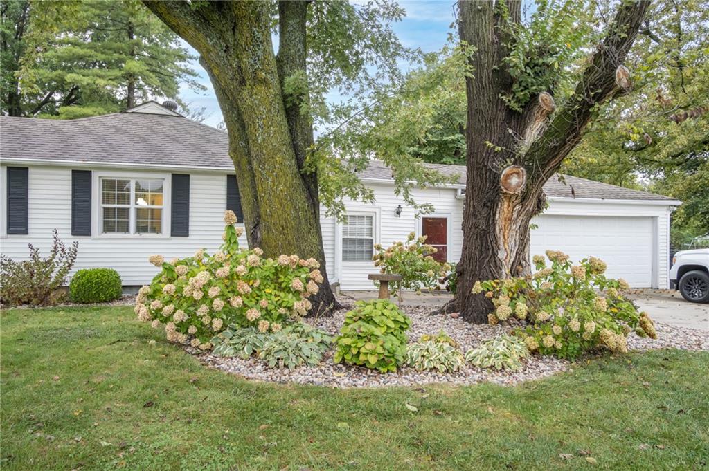 400 NW Frances Road — photo