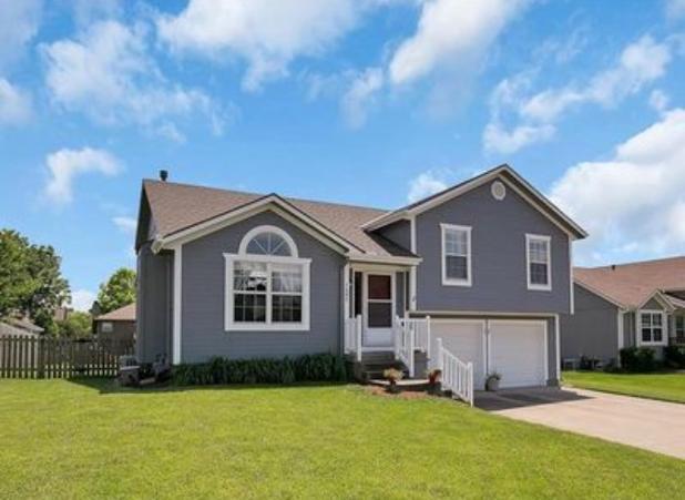 1403 Willow Drive — photo