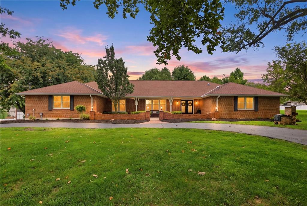 12444 Leavenworth Road — photo