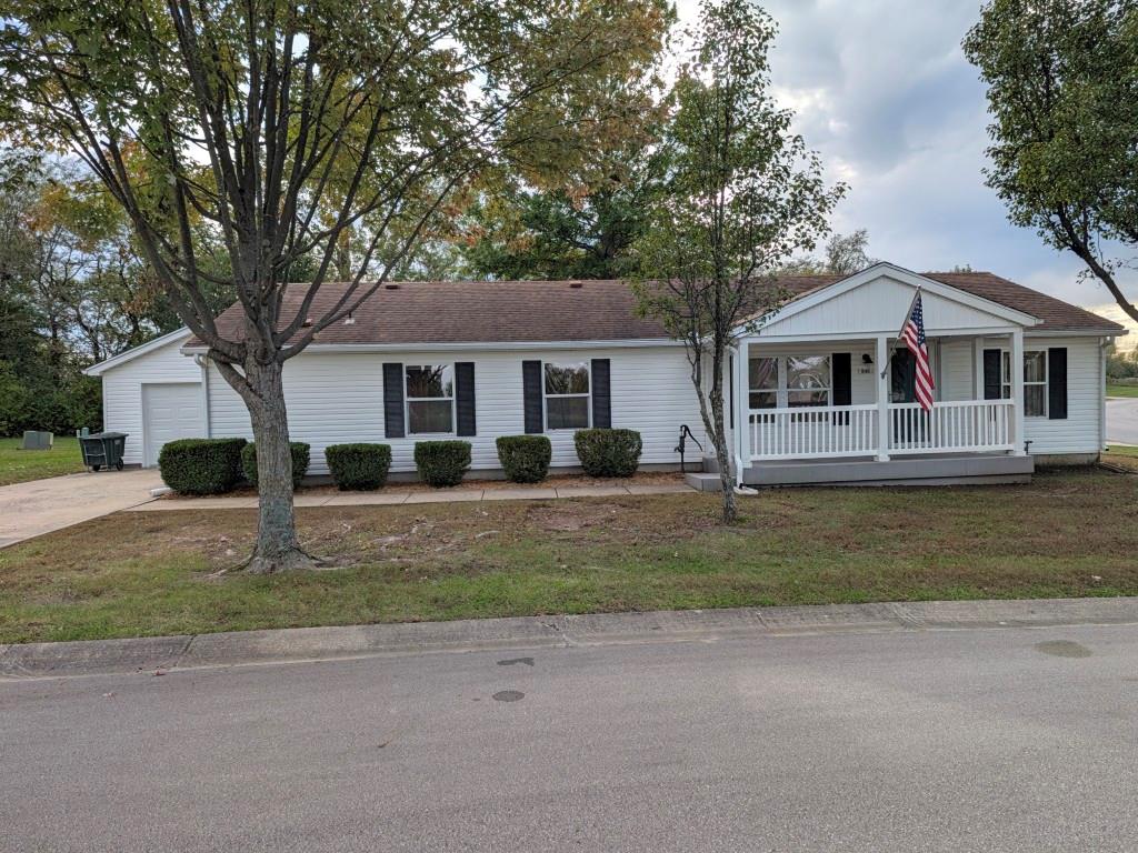 846 NE White Oaks Lane — photo
