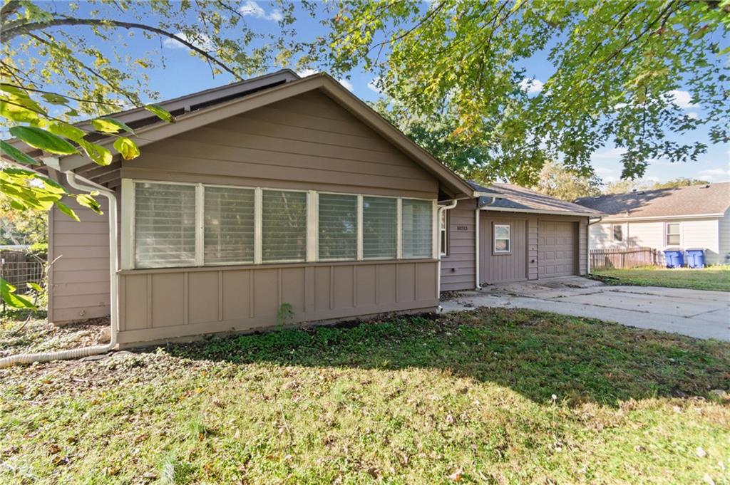 10213 E 71st Terrace, Raytown, MO 64133 — photo 2