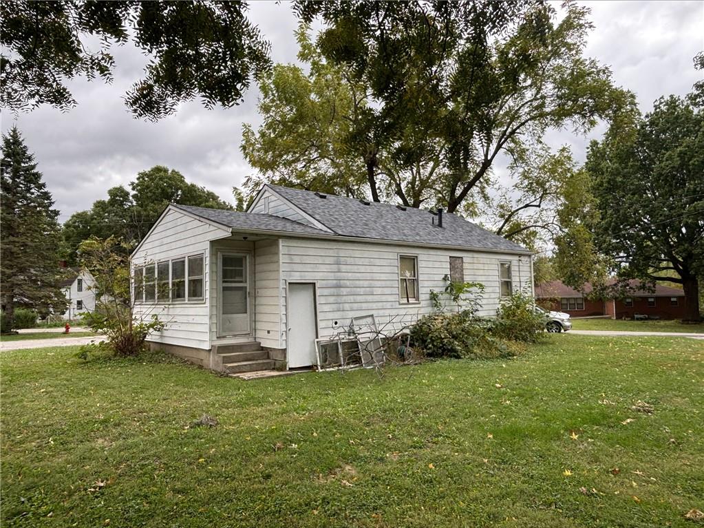 710 Pine Street, Belton, MO 64012 — photo 2