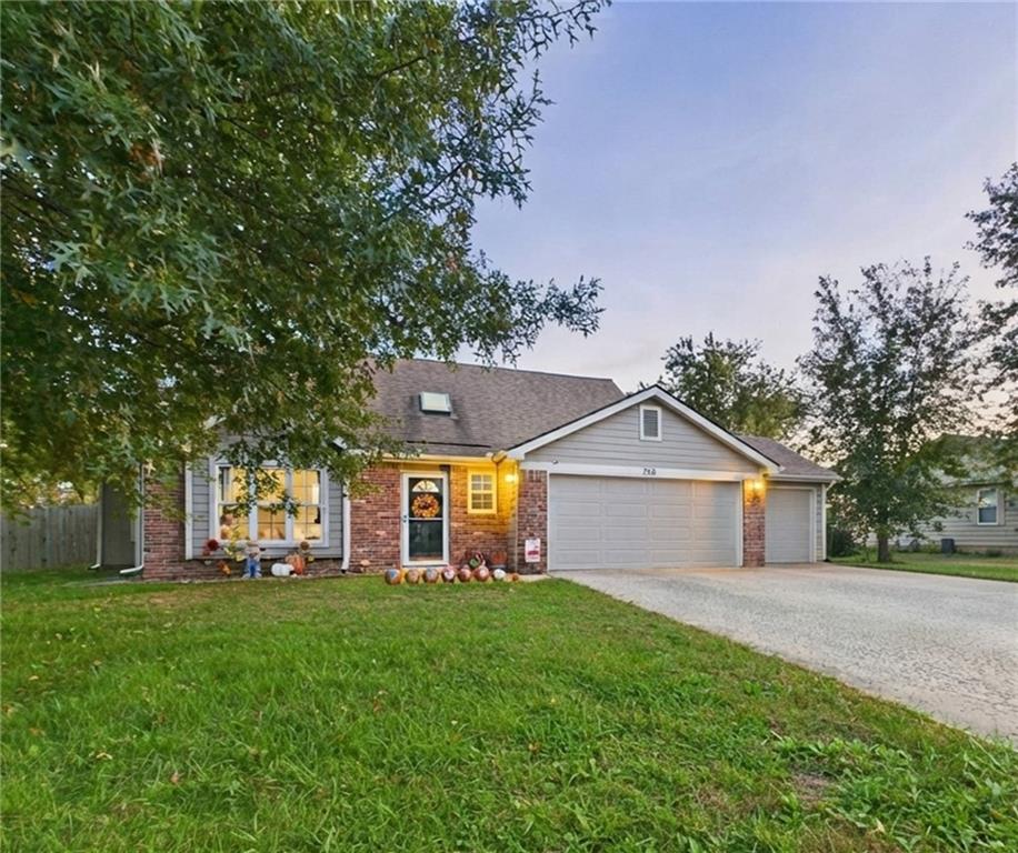 790 Myers Drive — photo