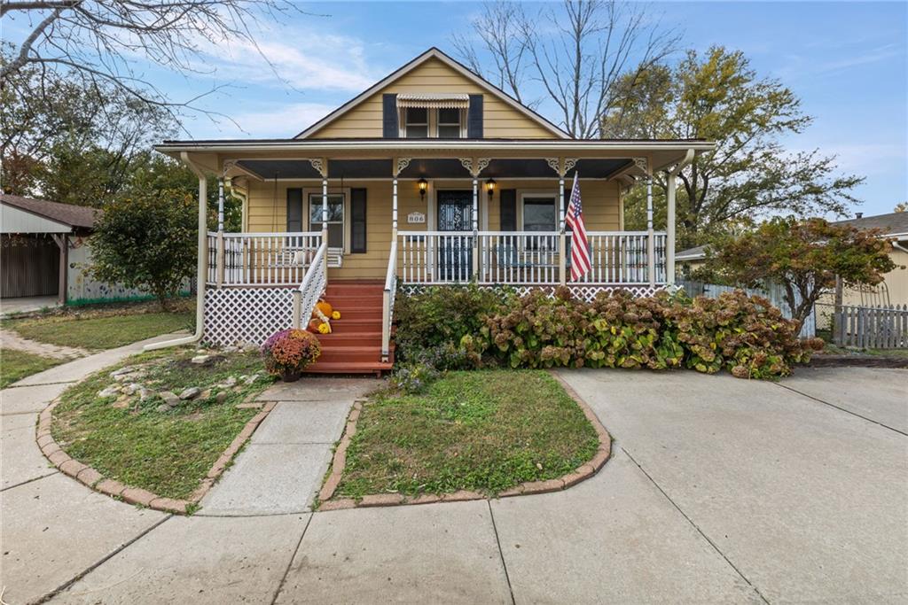 806 S Woodbury Street — photo