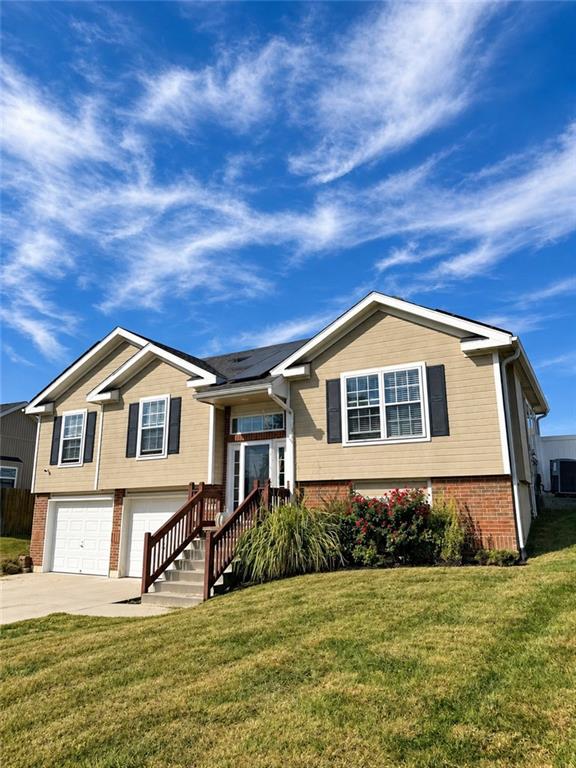 1503 Emerald Way — photo