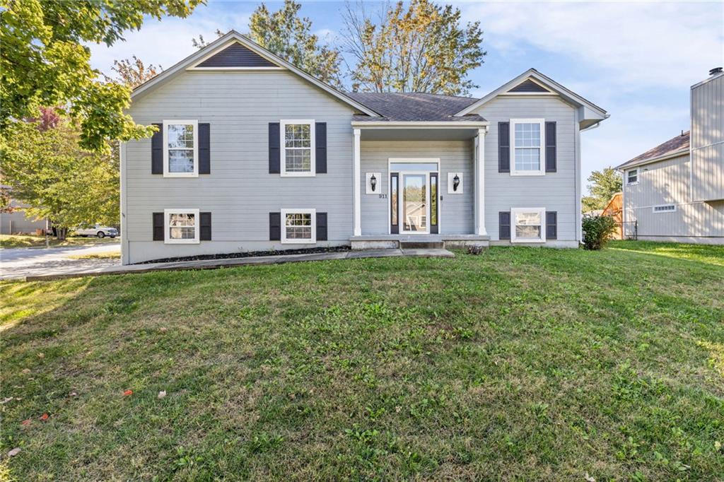 911 McIntosh Circle — photo