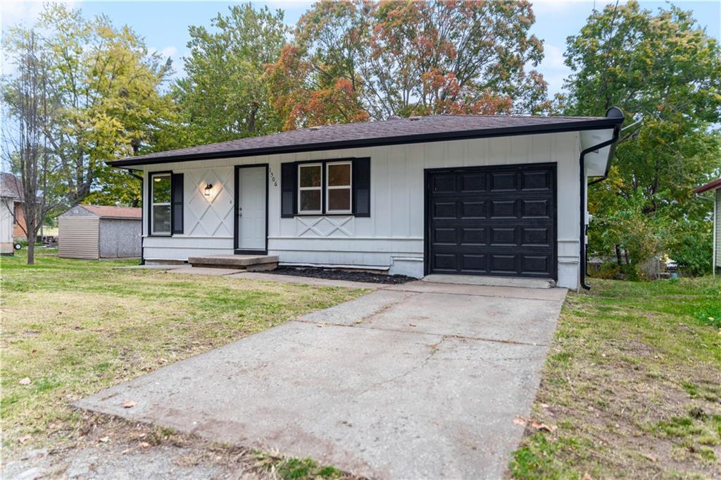 1506 S Sharp Avenue, Marshall, MO 65340 — photo 3