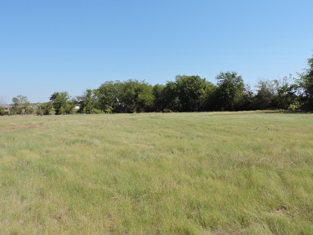 014 Barnes Rd, Mabank, TX 75147