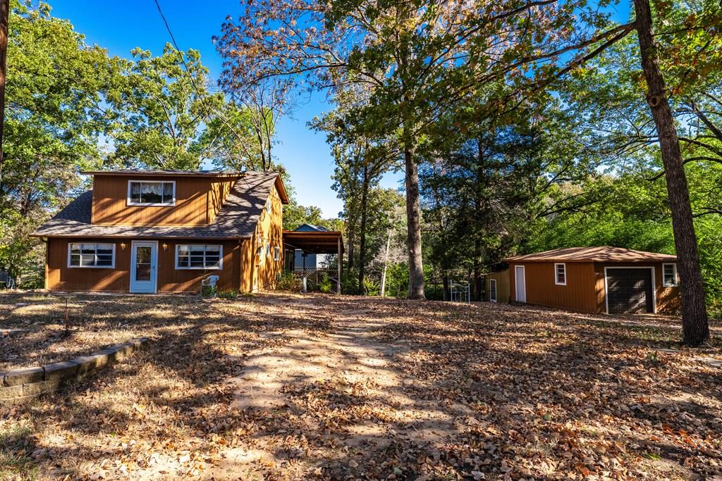 114 Lowe Dr — photo