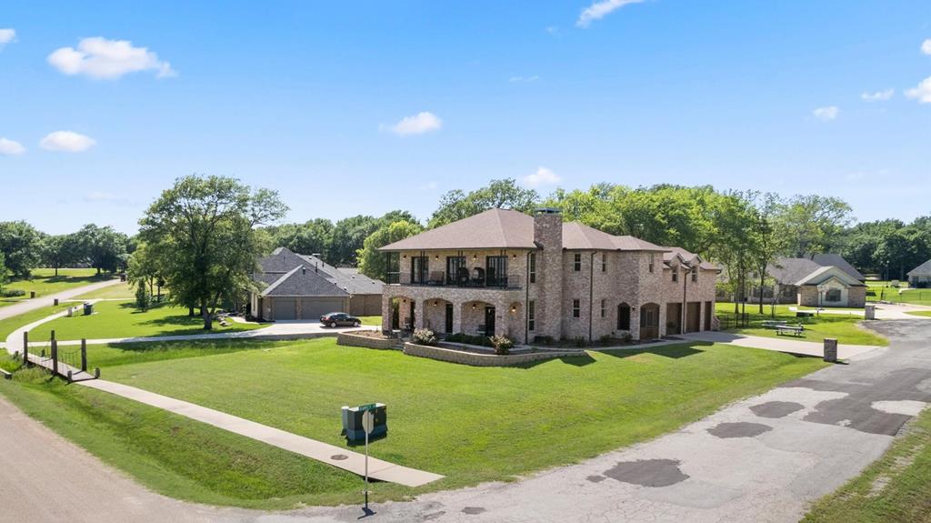 208 Cape Shore Dr — photo