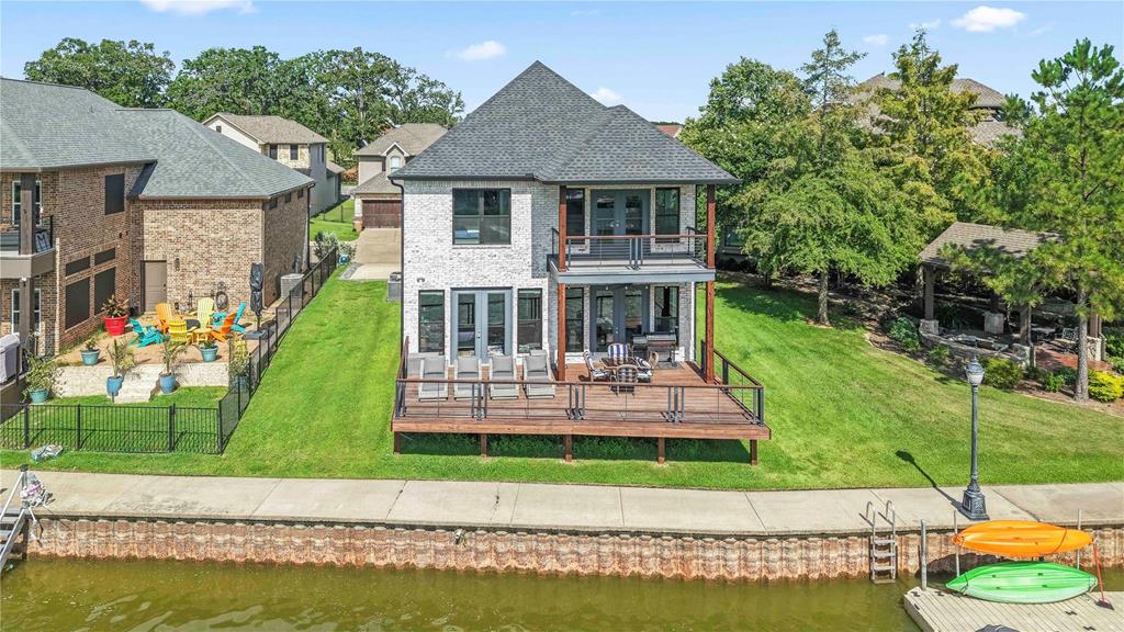 118 Marina Dr — photo