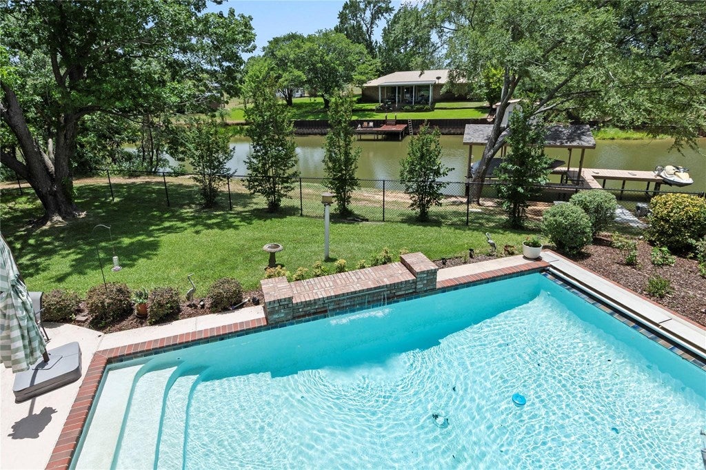102 Foster Ranch Rd, Trinidad, TX 75163 — photo 2