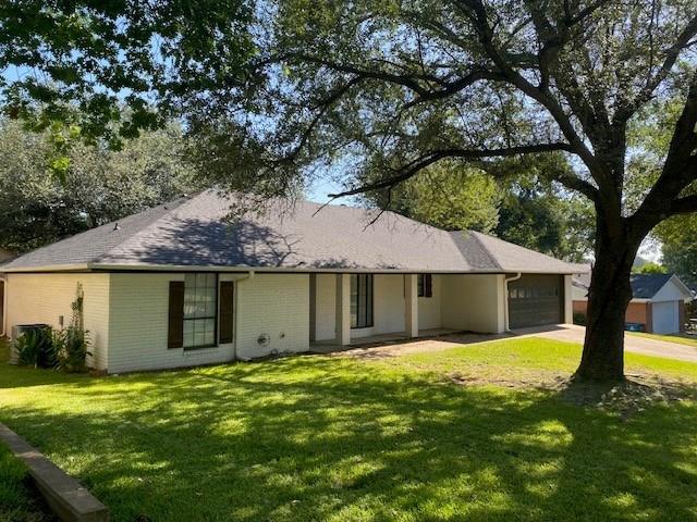 911 Kyle Dr, Athens, TX 75751