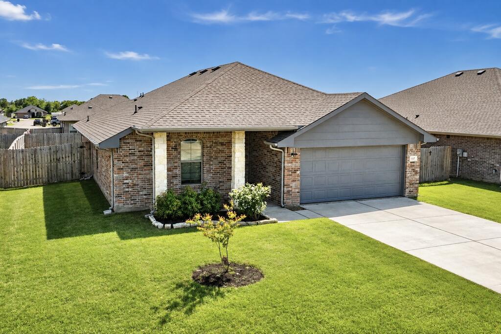 117 Willowbend Lp — photo