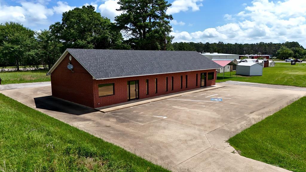 8351 FM 3506 — photo