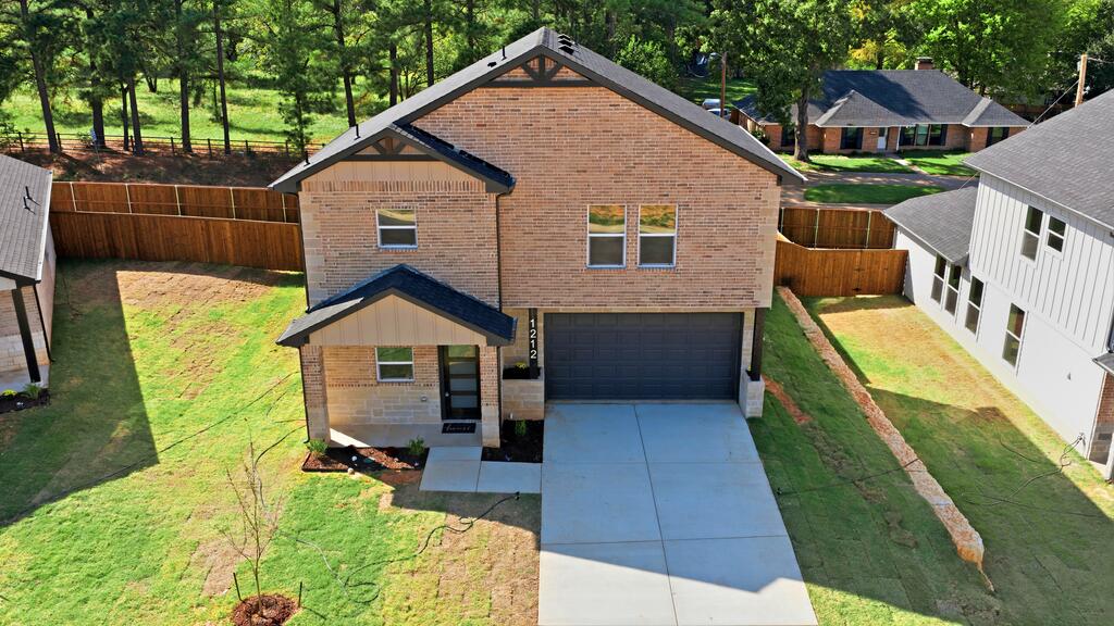 1212 Phoenix Dr. — photo