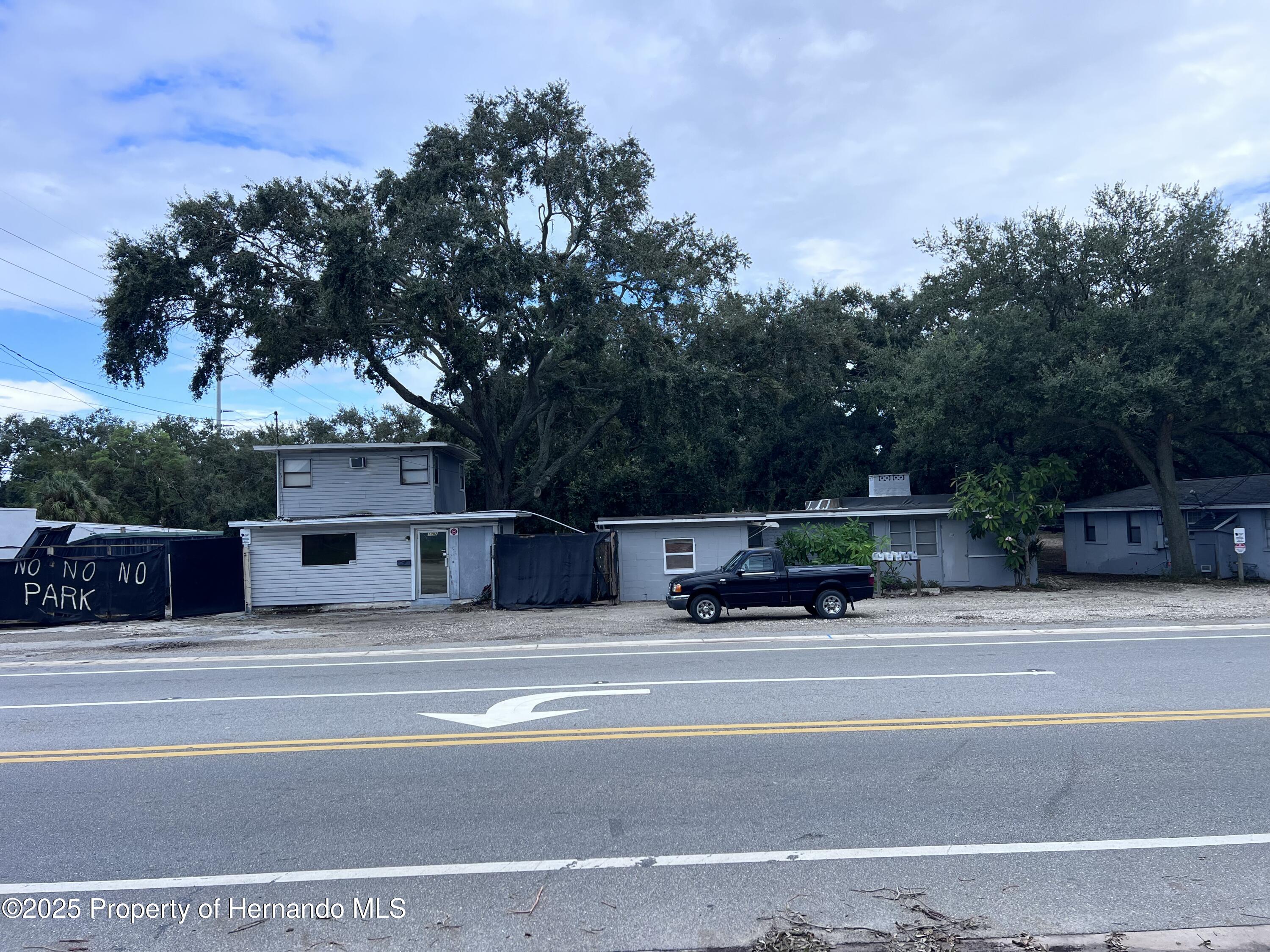 1302 Sunset Point Road — photo
