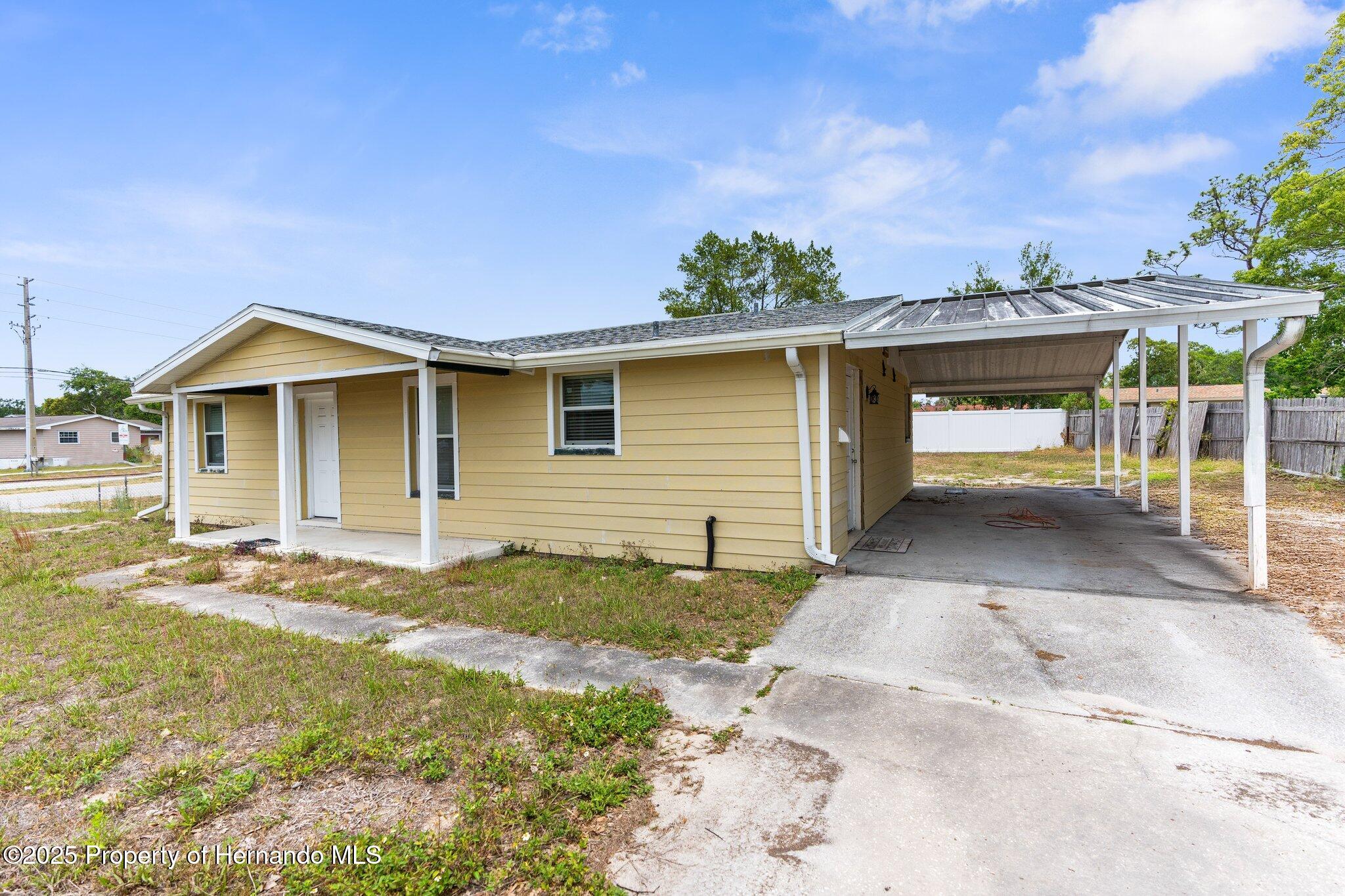 9465 Century Drive — photo
