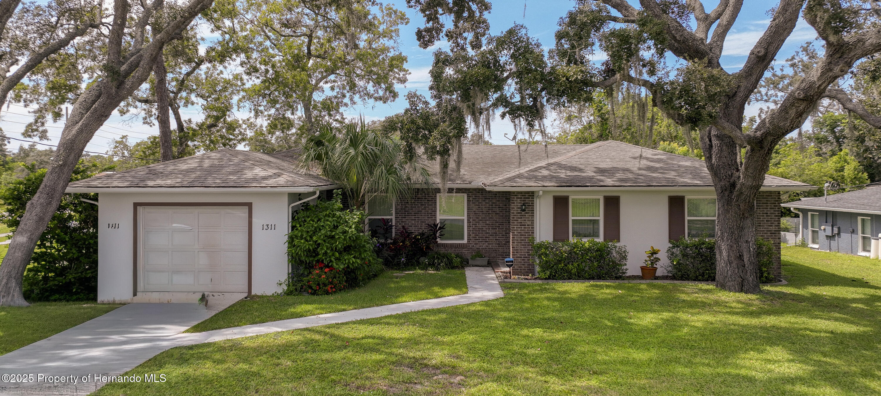 1311 Kenlake Avenue — photo