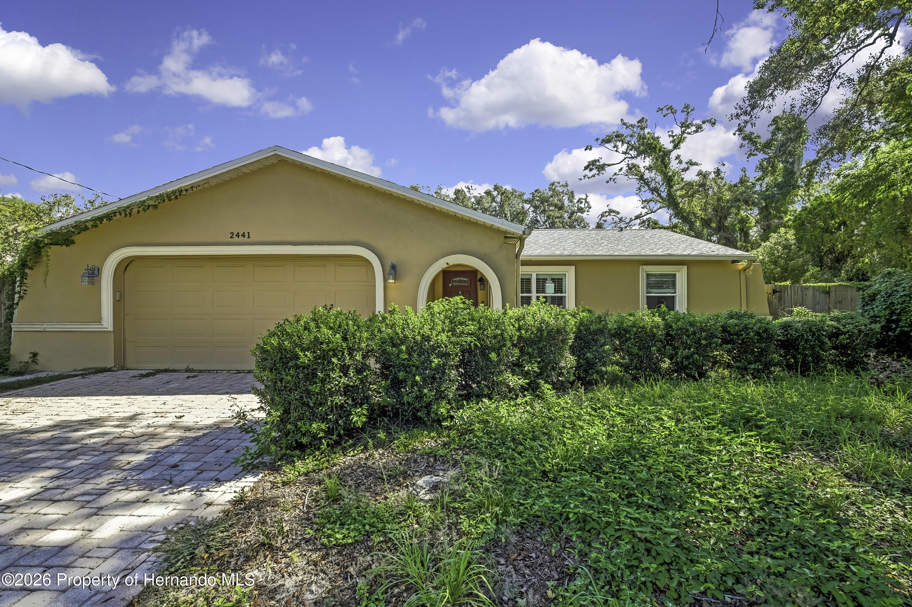 2441 Dustin Circle — photo