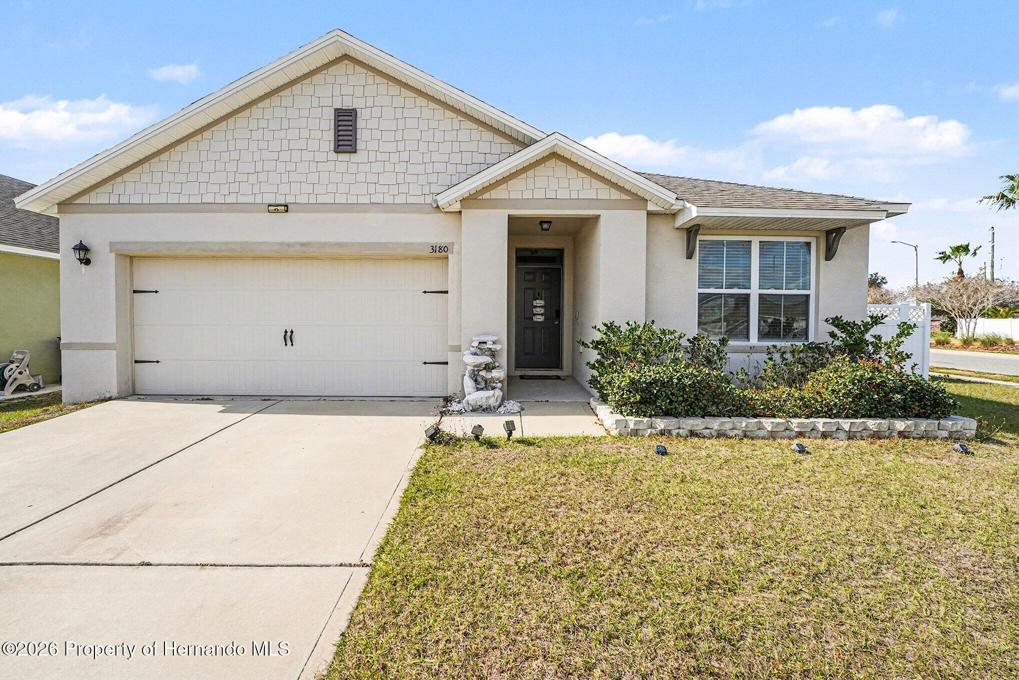3180 Country Club Circle — photo