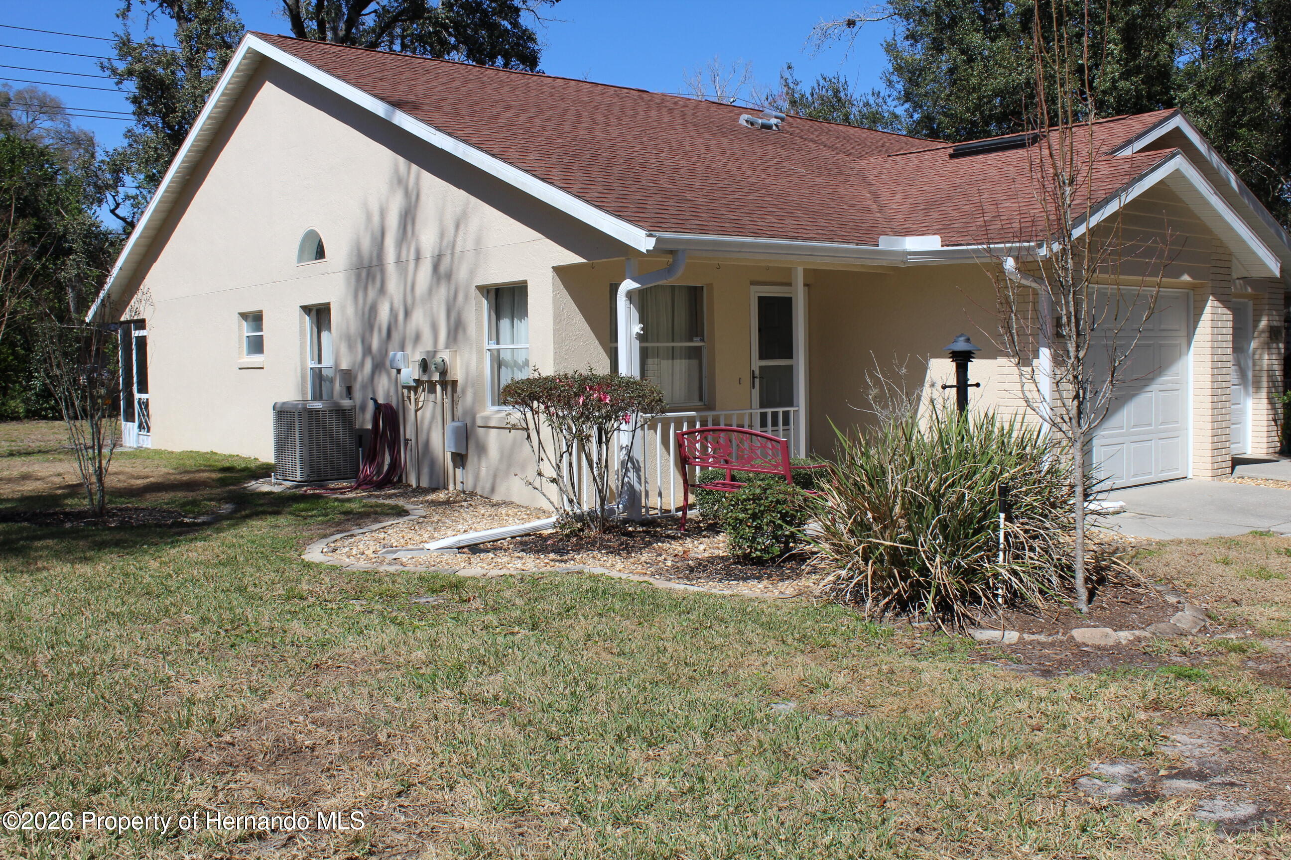 901 W Penn Hills Court — photo