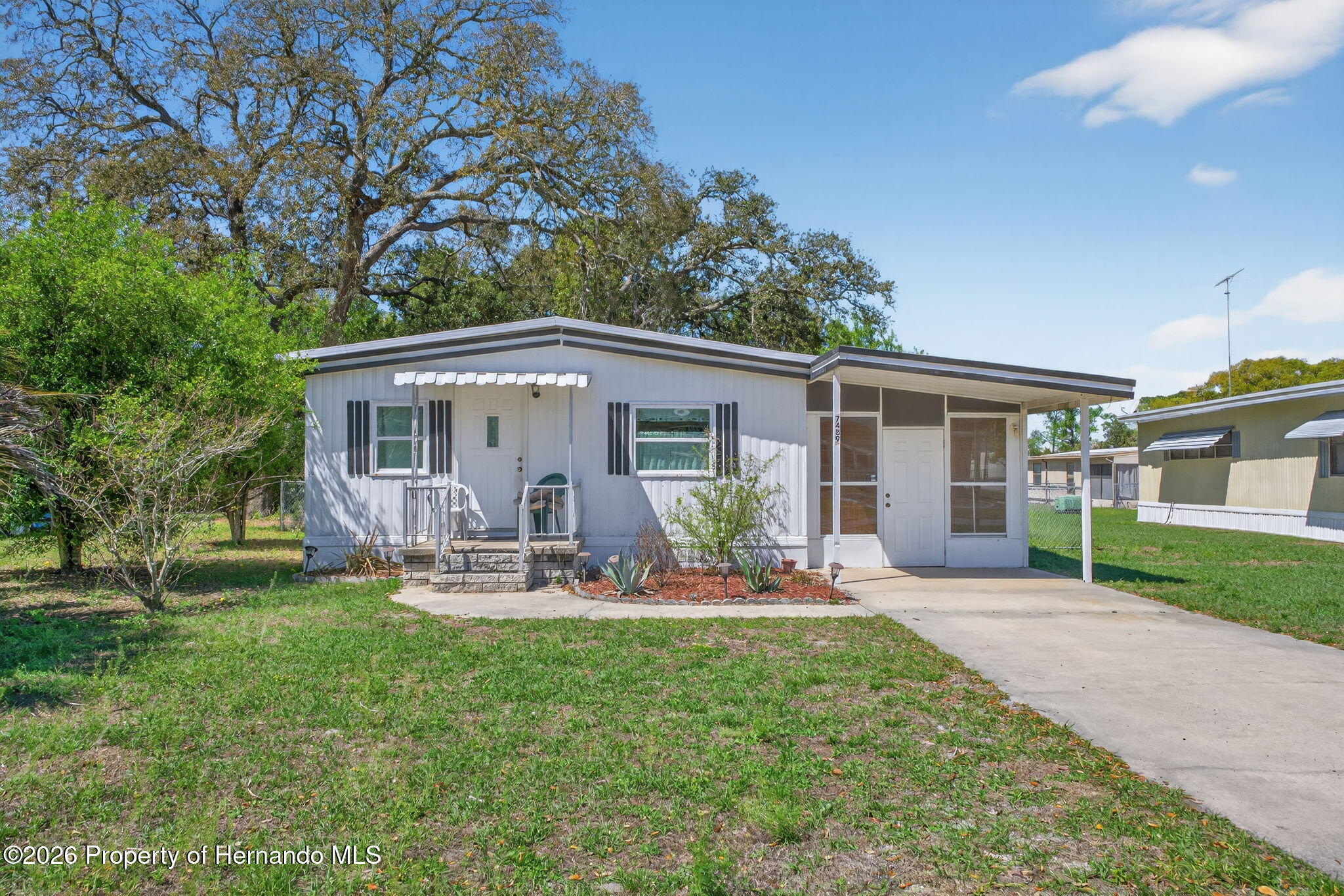 7489 Western Cir Drive — photo