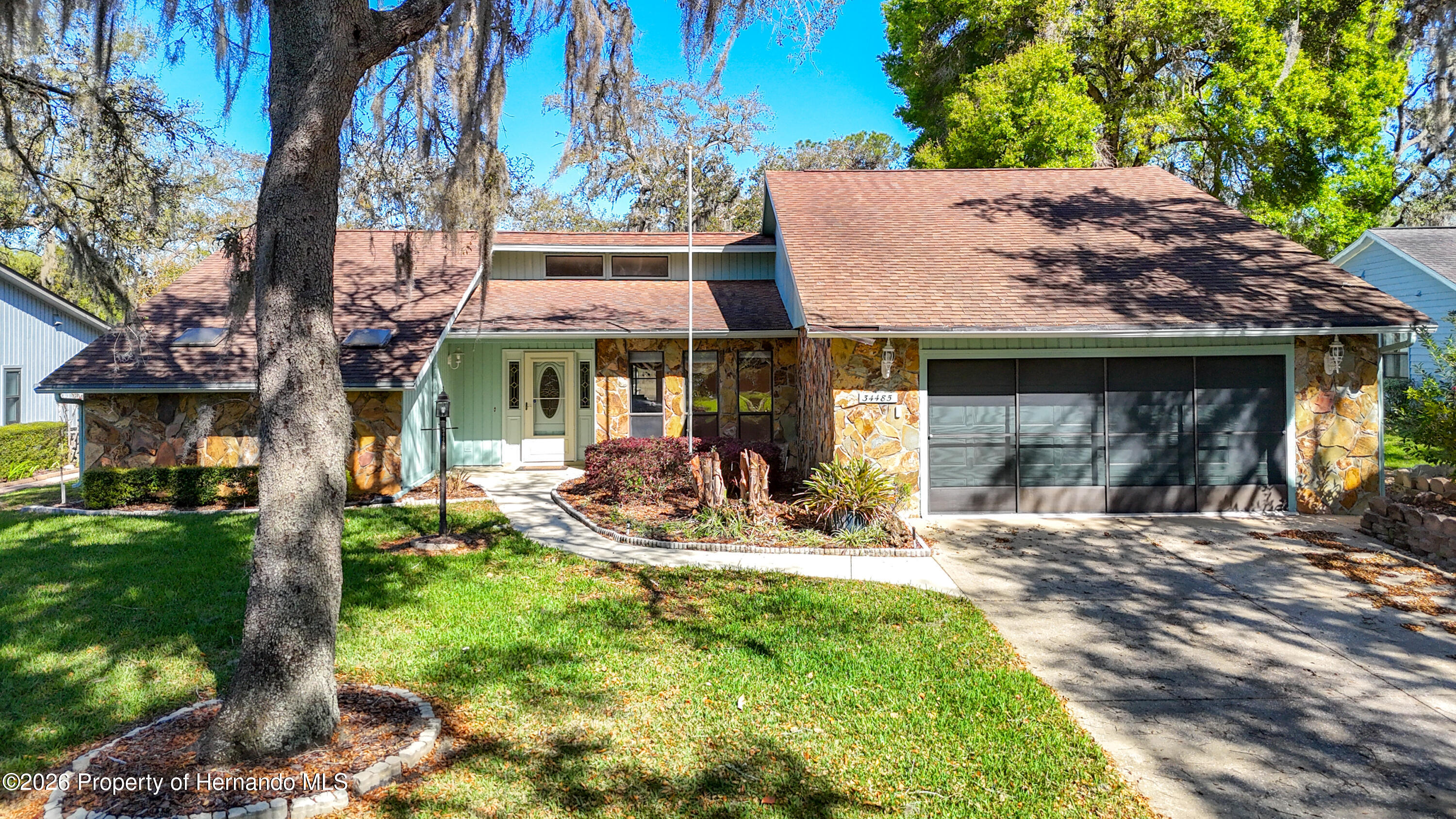 34485 Cedarfield Drive — photo
