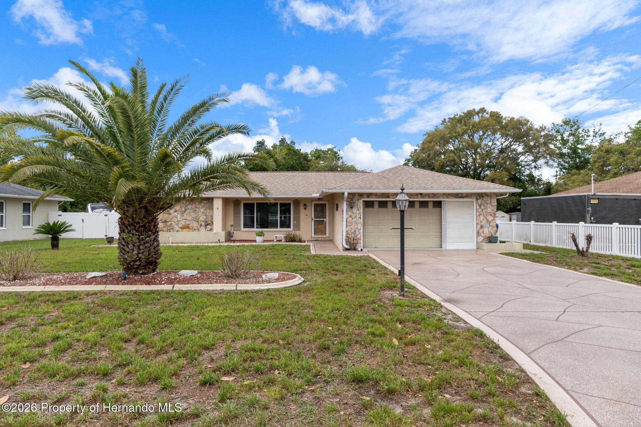 3217 Abeline Road — photo