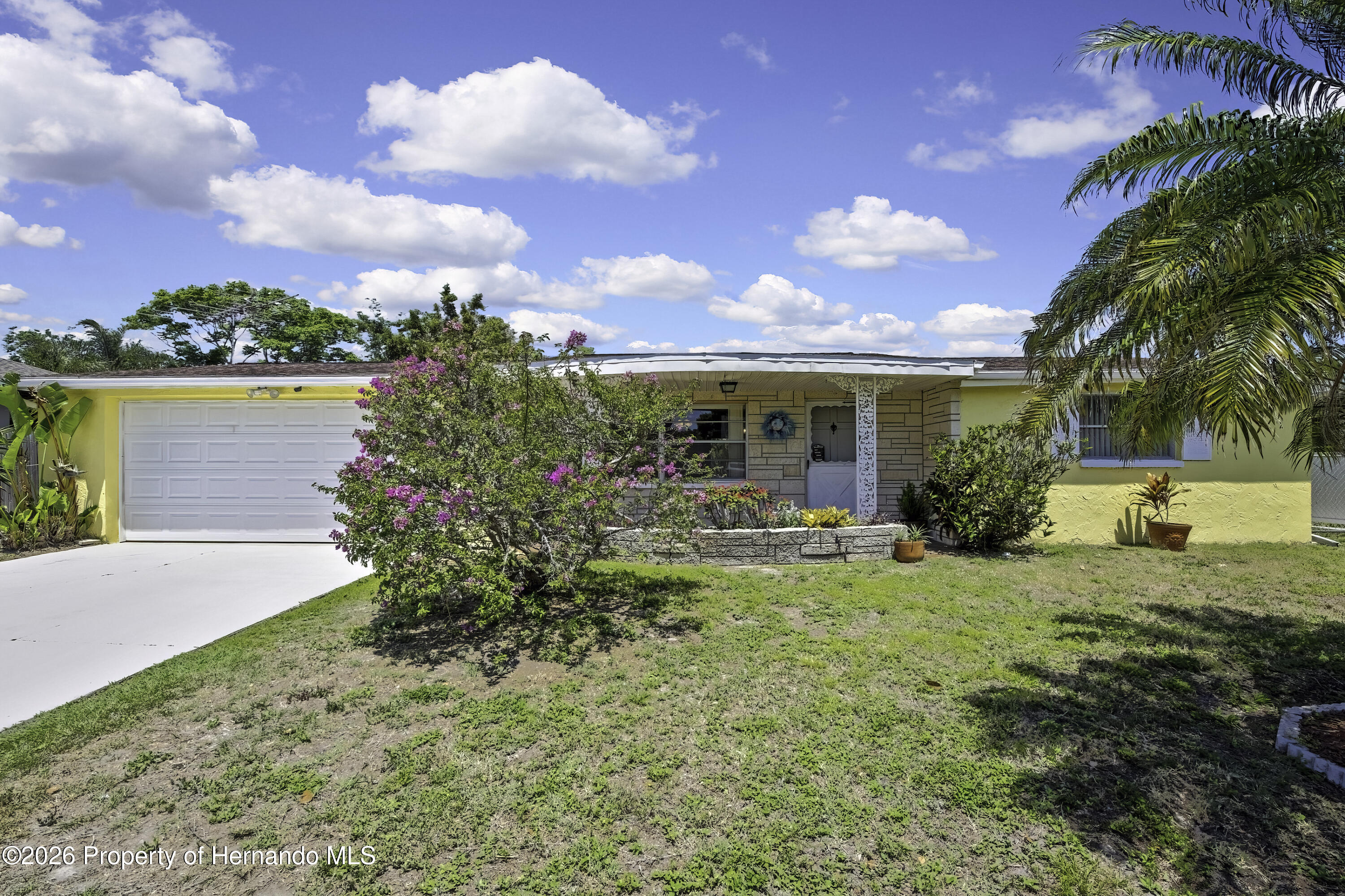 5239 Eagle Drive — photo