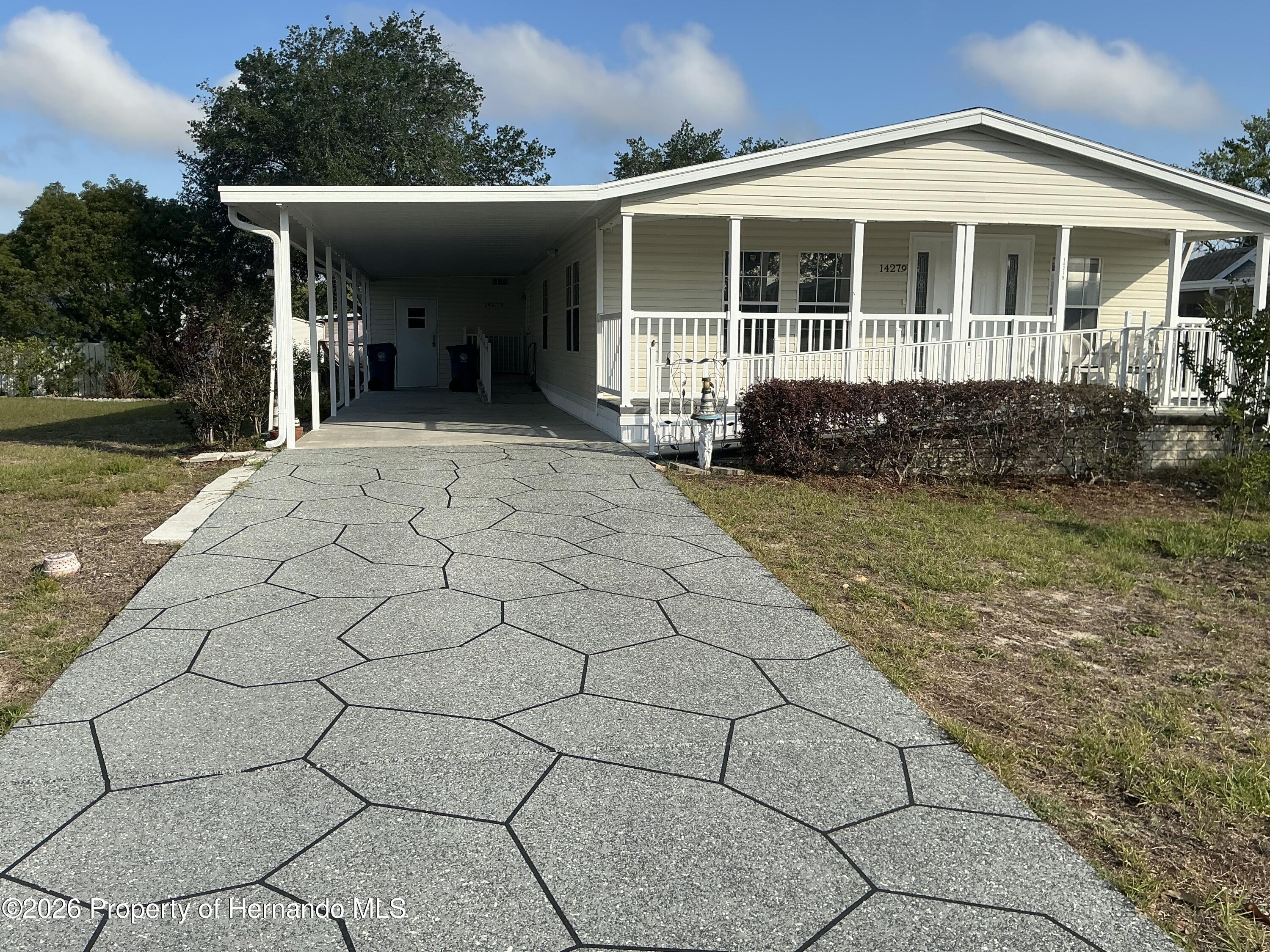 14279 Montclair Drive — photo